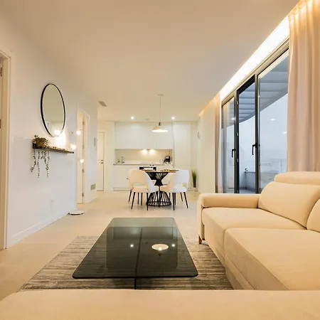 Апартаменты Higueron Luxury